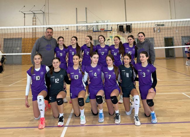 aaaPionirke Tehničara posle pobede nad Gimnazijalcem